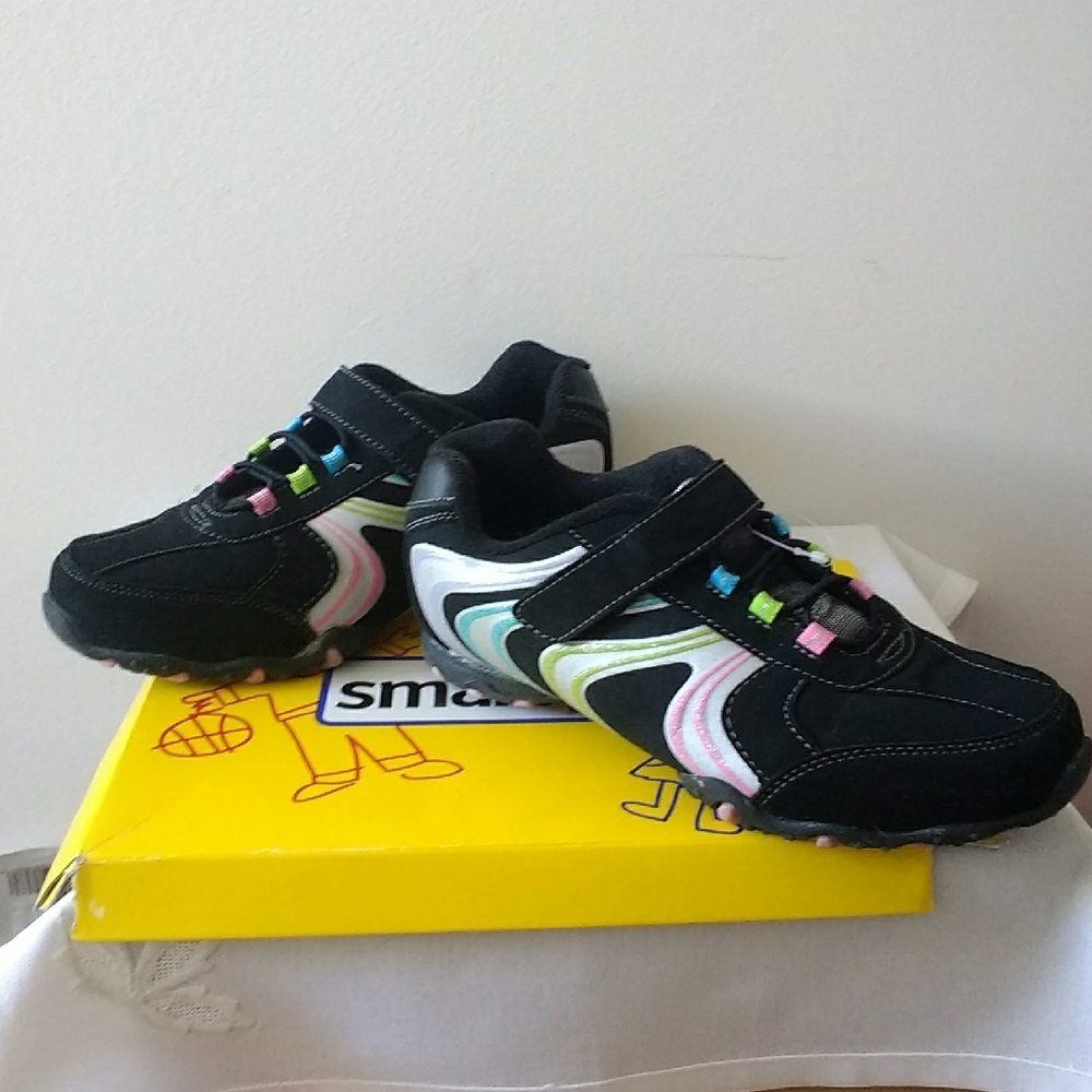 SmartFit Black Glitzy Sport Kids Sneakers Size 4.5